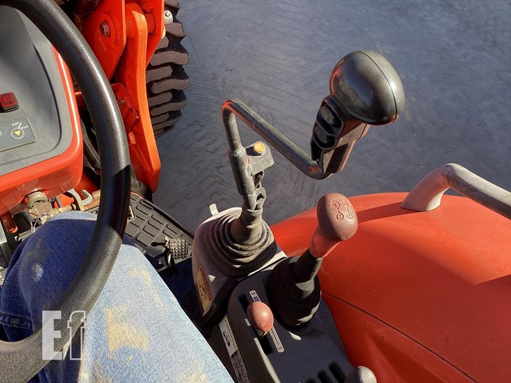 2007-kubota-m6040dt-image-17