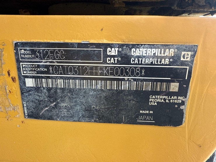 2016-caterpillar-312fgc-image-12