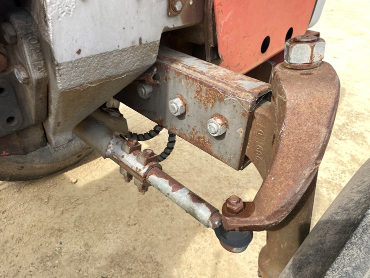 massey-ferguson-2705-image-64