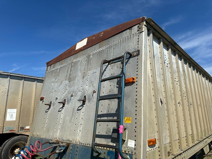 #32158-•-hobbs-42'-t/a-aluminum-hopper-bottom-trailer-vin:-blv-9983-04-image-48