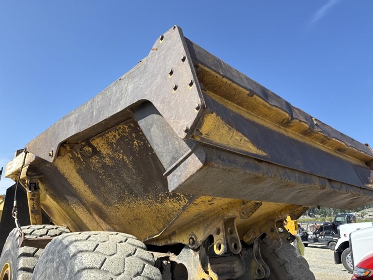 komatsu-hm400-2-image-41