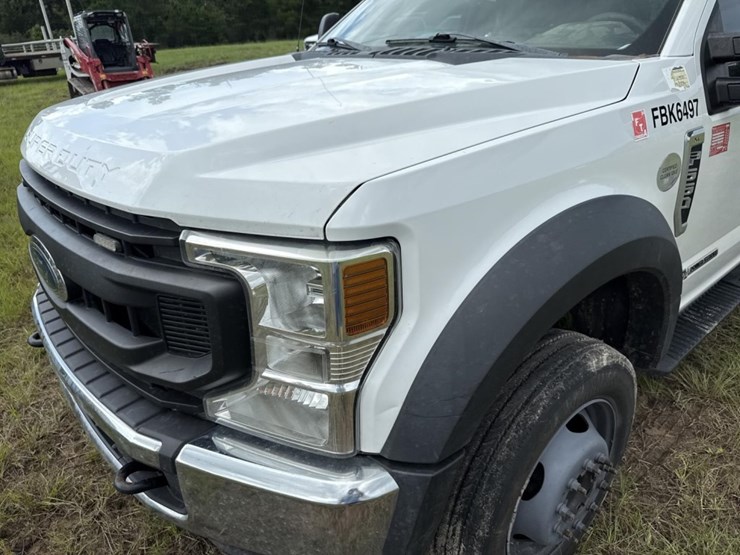 2020-ford-f550-image-11
