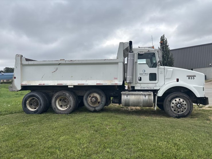 2004-kenworth-t800-image-5