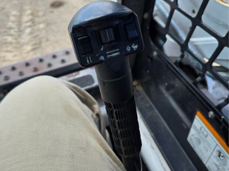 2008-bobcat-s175-image-19