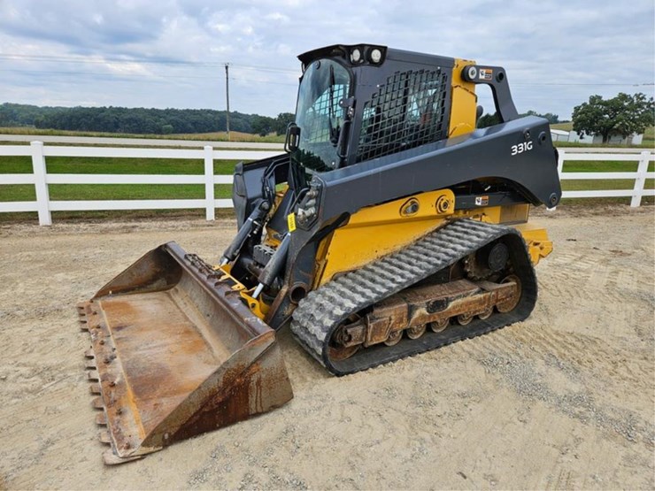 deere-331g-image-1