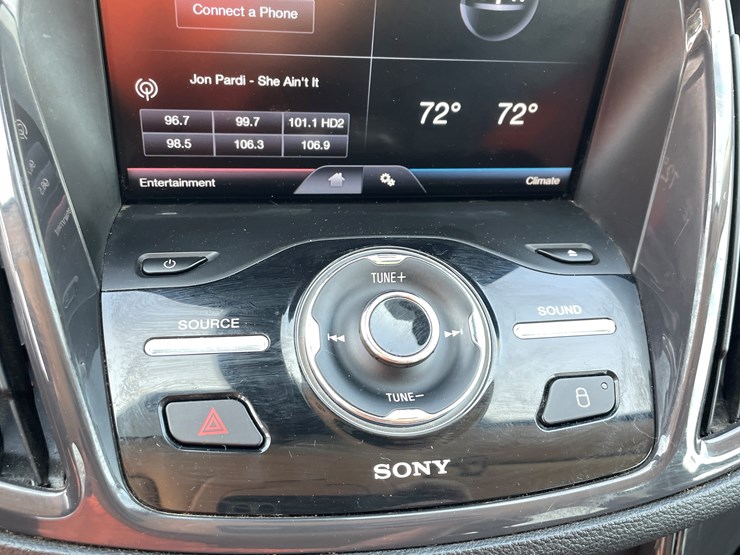 2014-ford-escape-image-66