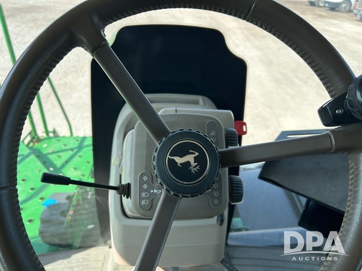 2020-john-deere-2020-image-43