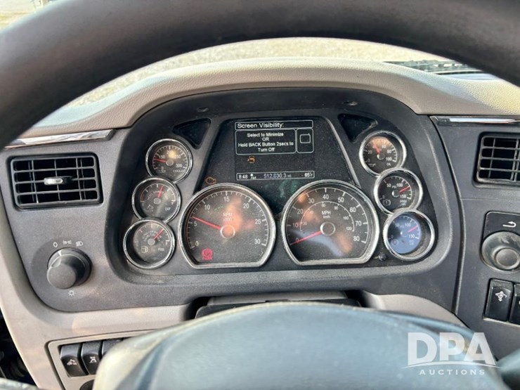 2019-peterbilt-567-image-96
