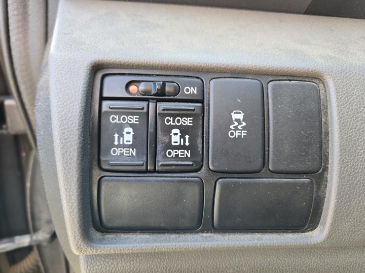 2014-honda-odyssey-image-54