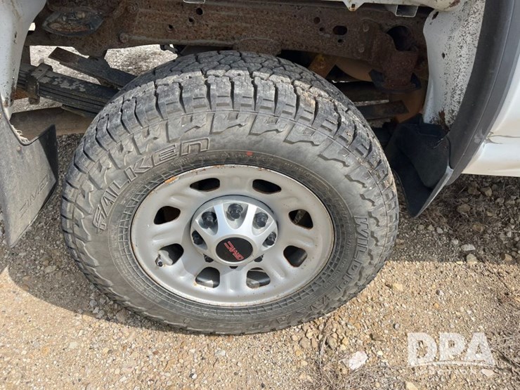 2017-gmc-3500-image-20