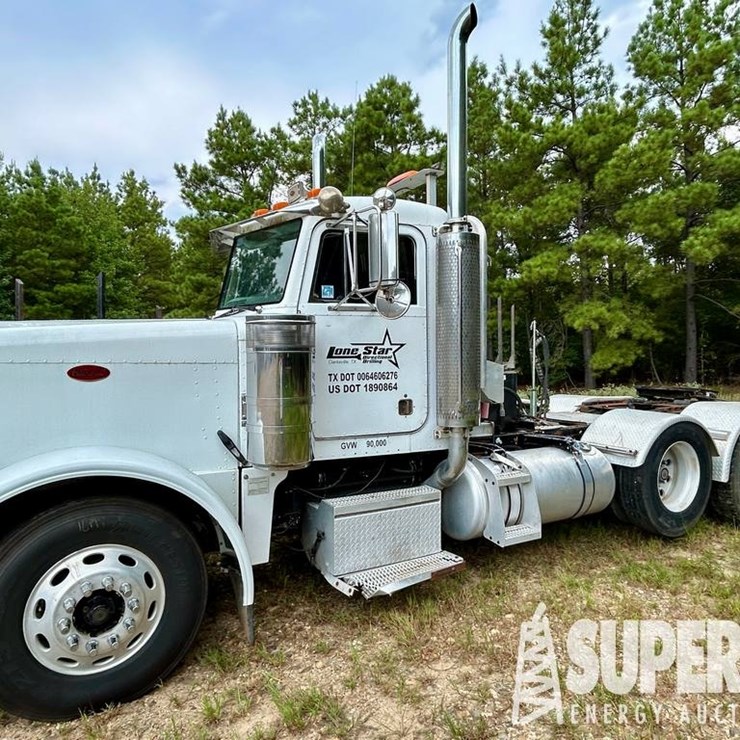 2004 PETERBILT 379