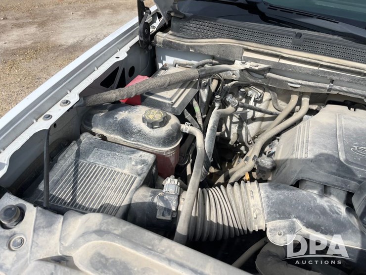 2015-gmc-2500-image-68