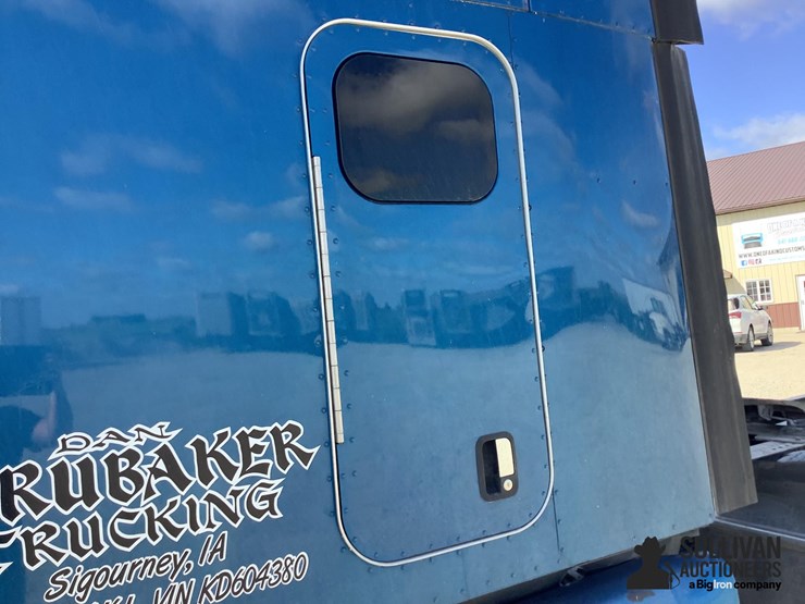 2019-peterbilt-579-image-15