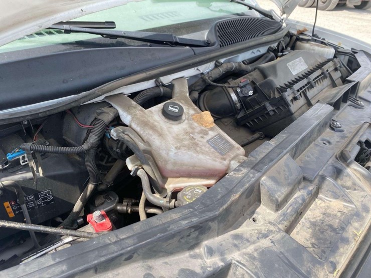 2019-chevrolet-express-2500-image-8