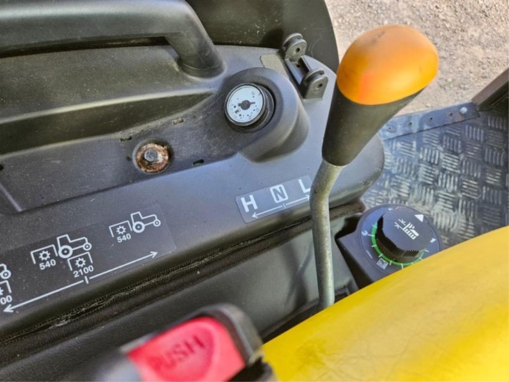 john-deere-1025r-image-43