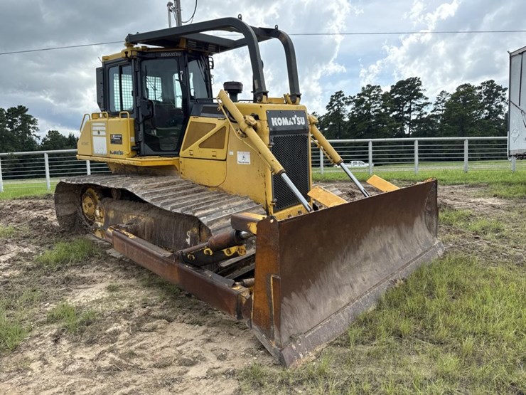 2014-komatsu-d65px-17-image-7
