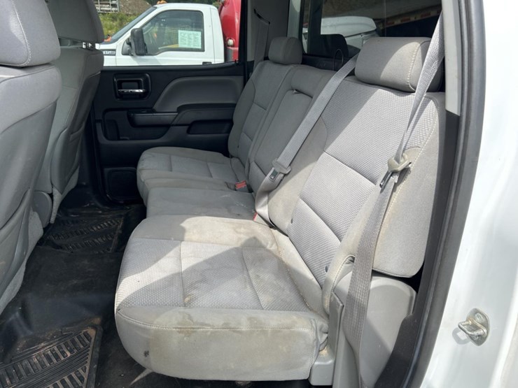 2015-chevrolet-2500hd-image-47