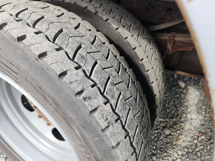 2002-ford-f550-image-63