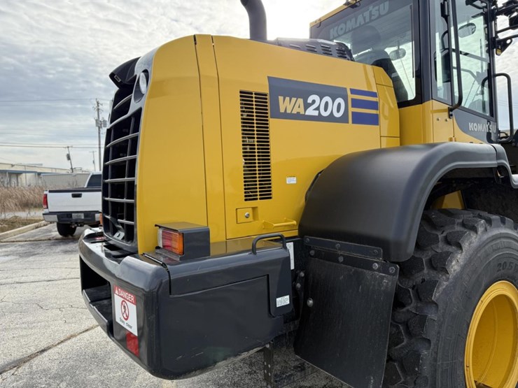 2021-komatsu-wa200-8-image-24