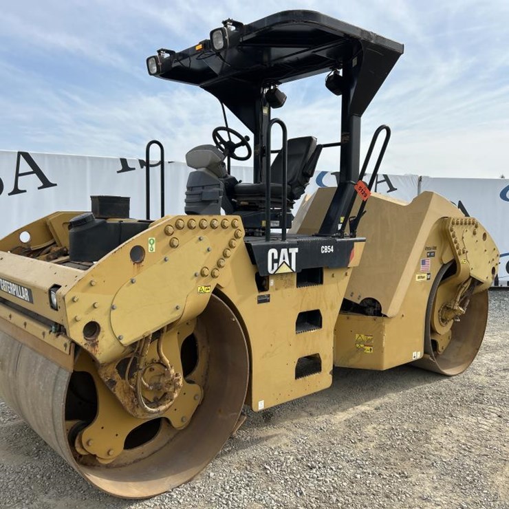 CATERPILLAR CB54