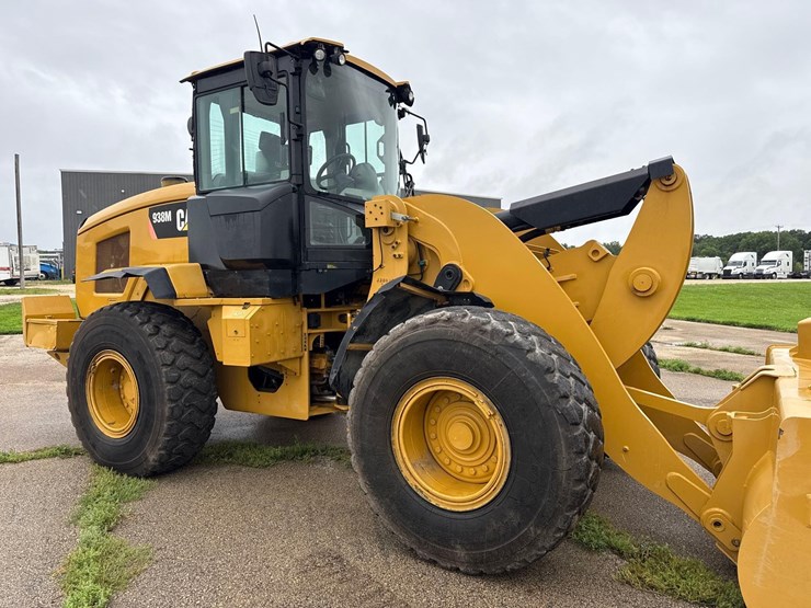 2016-caterpillar-938m-image-6