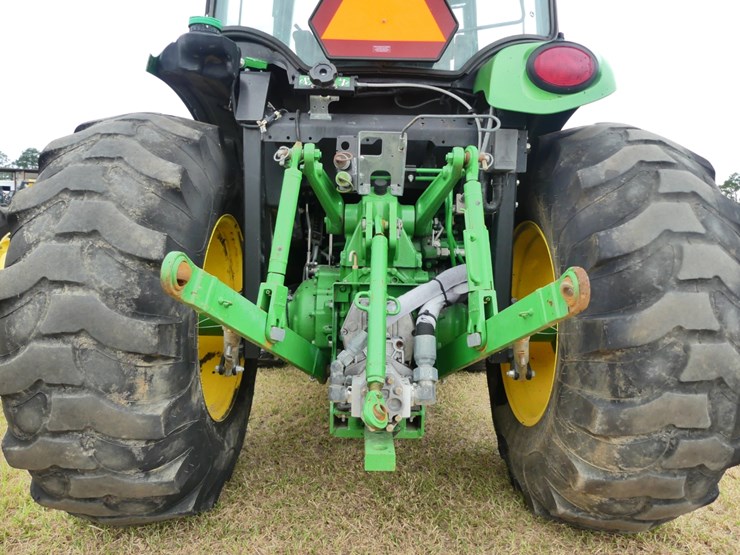 john-deere-4052r-image-5