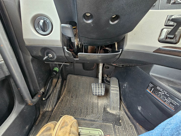2018-freightliner-cascadia-126-image-67