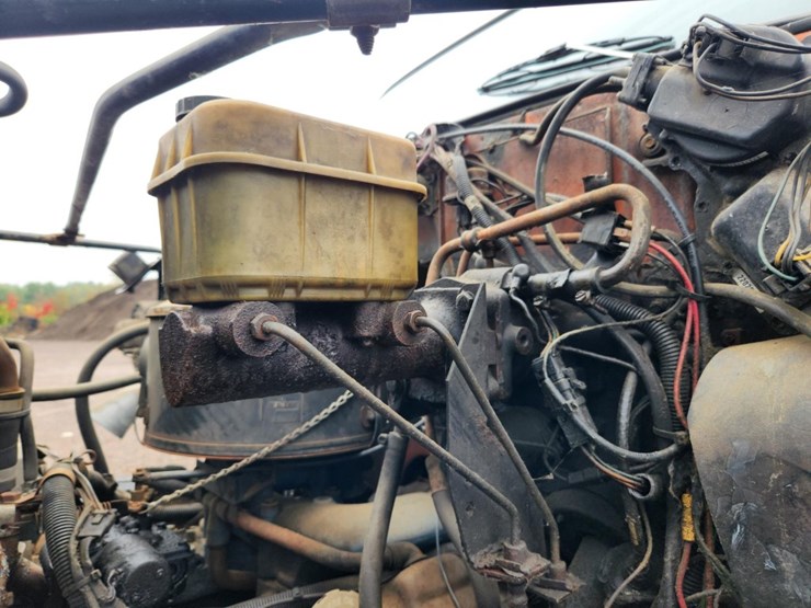 #1647-•-1976-gmc-fuel-truck-image-45