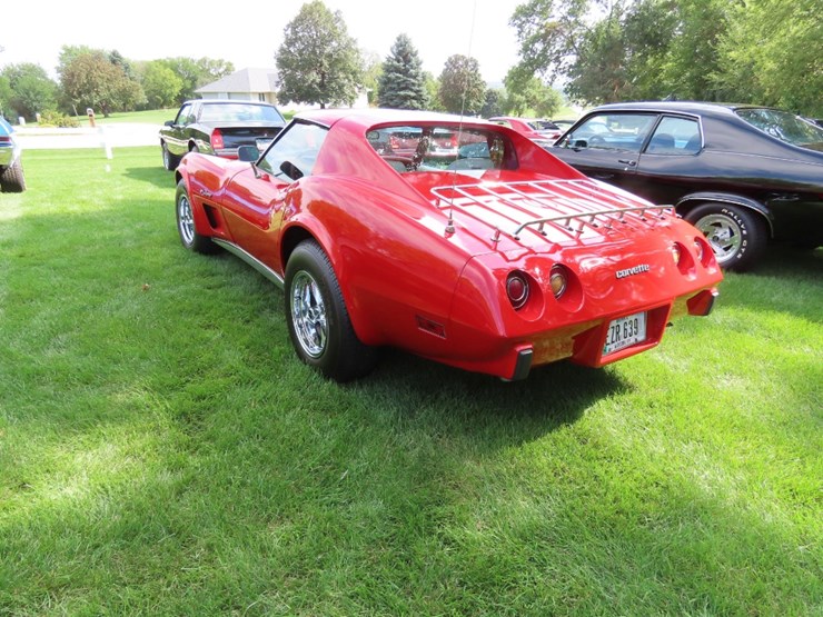 1976-chevrolet-corvette-stingray-image-7