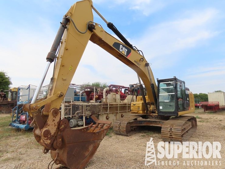 caterpillar-326f-image-1