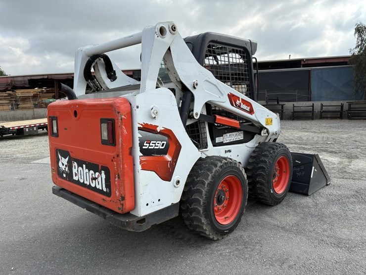2021-bobcat-s590-image-3
