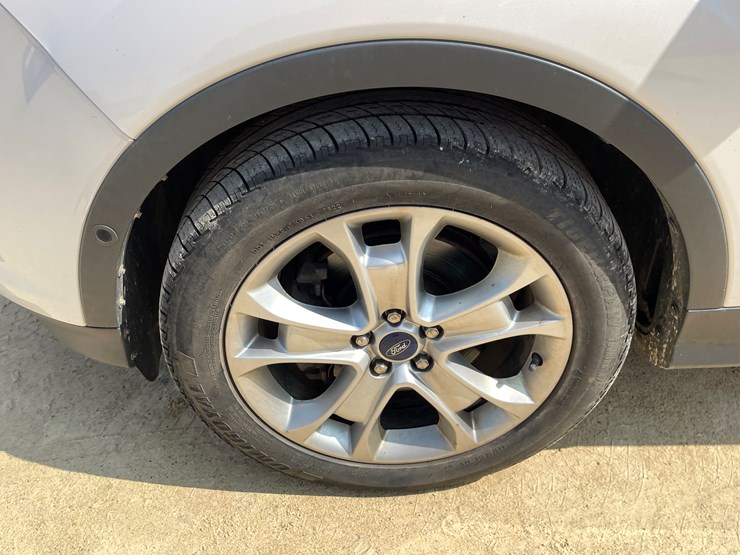 2014-ford-escape-image-102