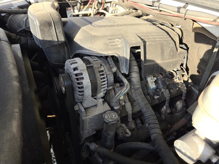 2012-chevrolet-silverado-2500-image-41