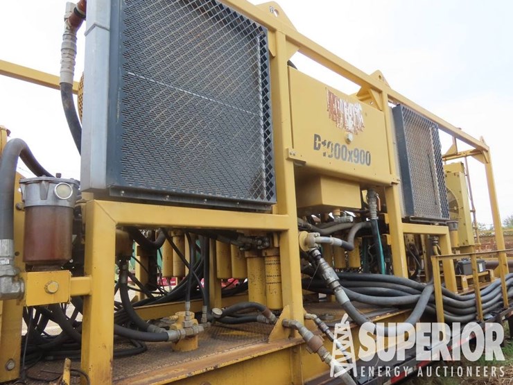 2009-caterpillar-c18-image-7