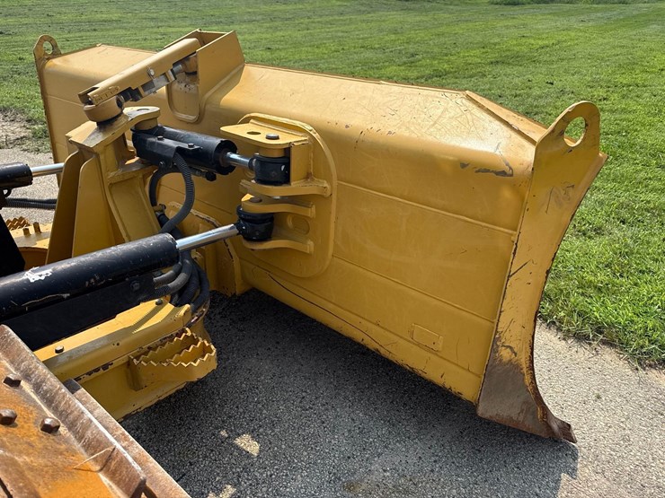 2022-caterpillar-d3-image-10
