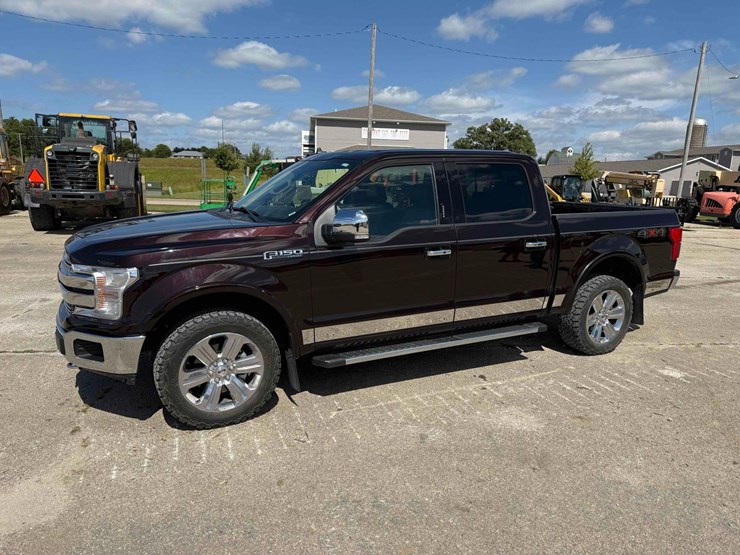 2020-ford-f150-lariat-image-1