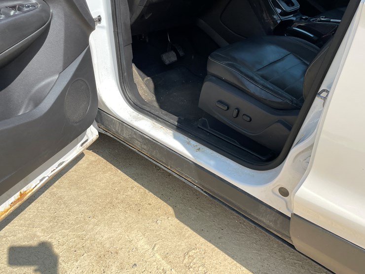 2014-ford-escape-image-35