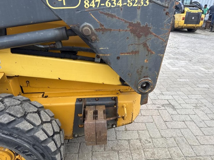 2002-new-holland-ls180-image-29