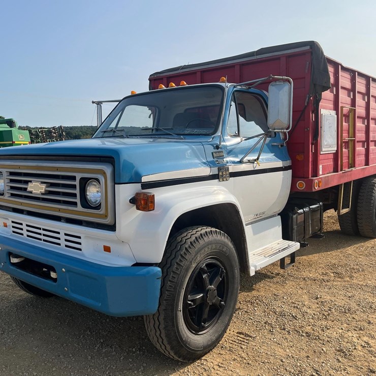 1977 CHEVROLET C65