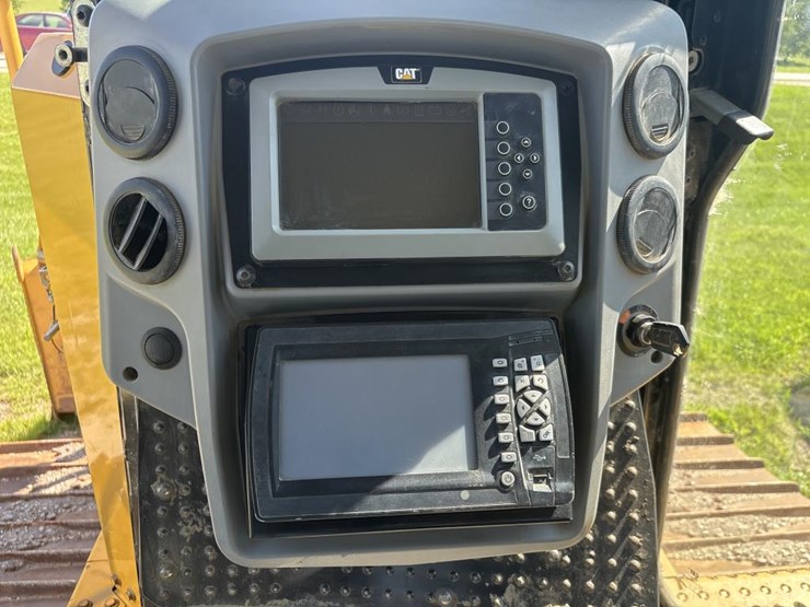 2018-caterpillar-d6t-lgp-image-45