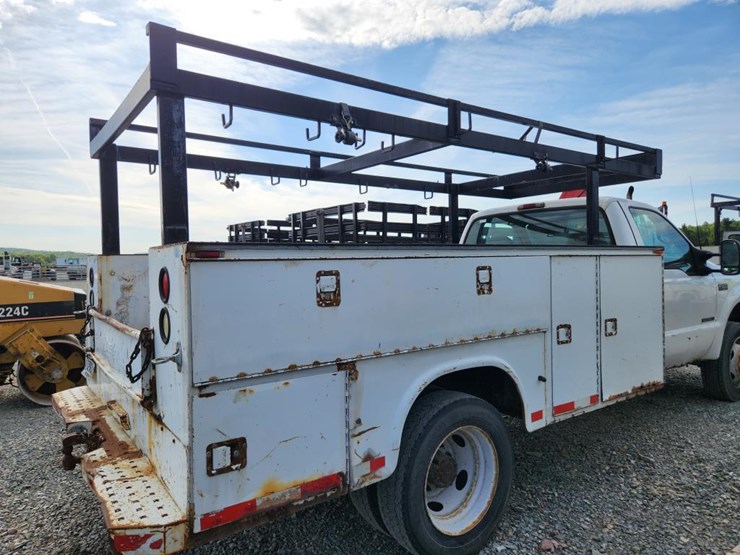 2002-ford-f550-image-13