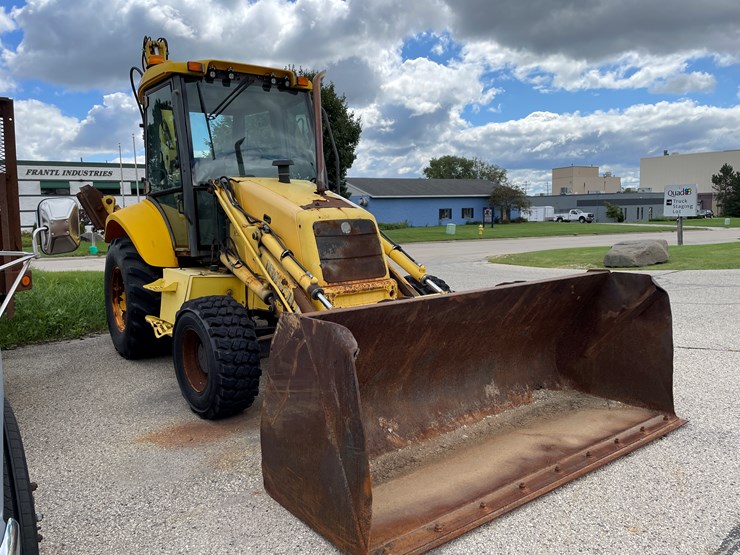 new-holland-lb75b-image-3