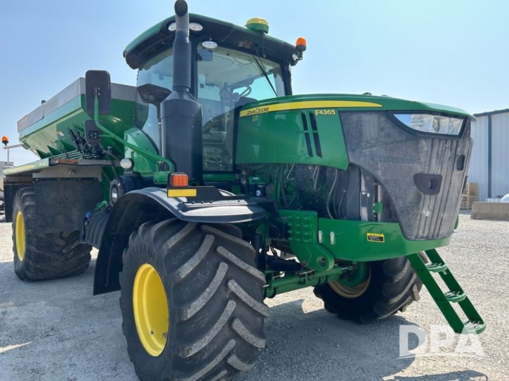 2020-john-deere-2020-image-49
