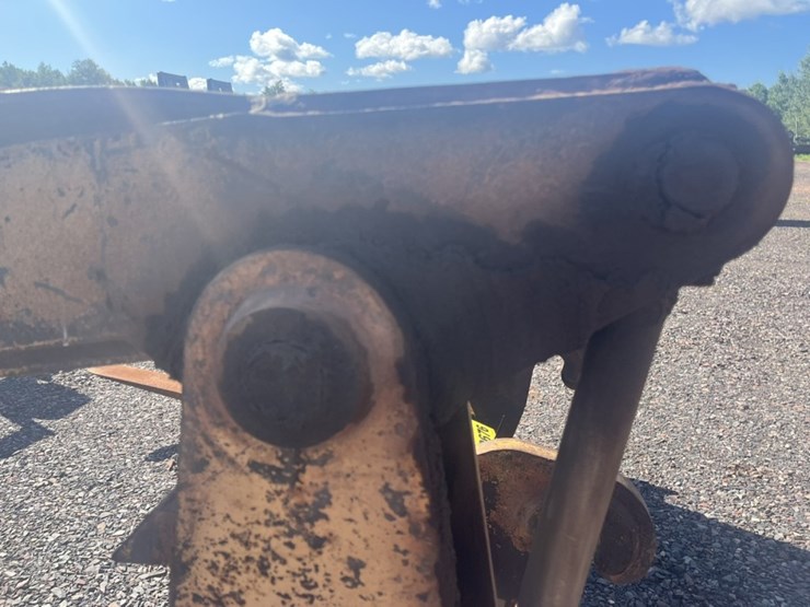 #2676-•-jrb-approx-96“-loader-grapple-image-13