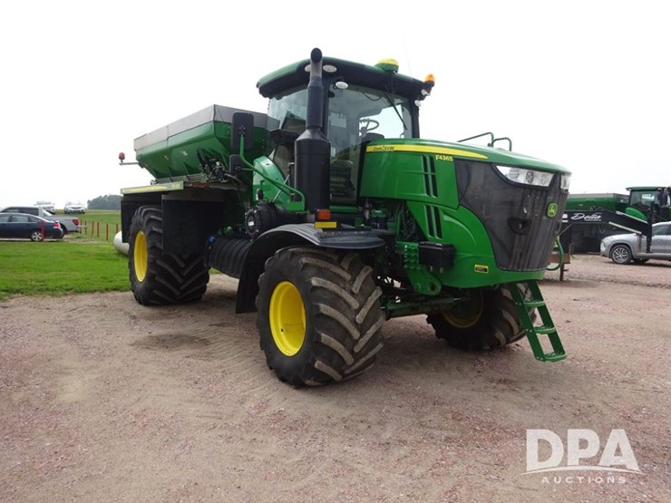 2019-john-deere-f4365-image-13