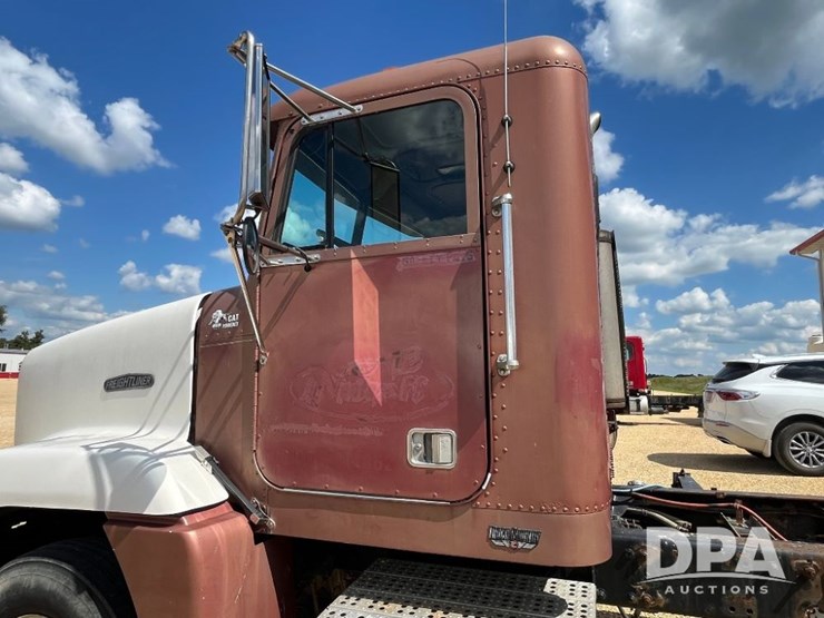1991-freightliner-truck-(jn2955,-unit-758)-image-49