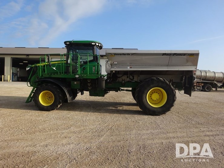 2019-john-deere-f4365-image-32