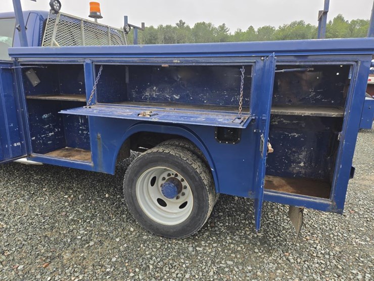 2008-ford-f550-image-26