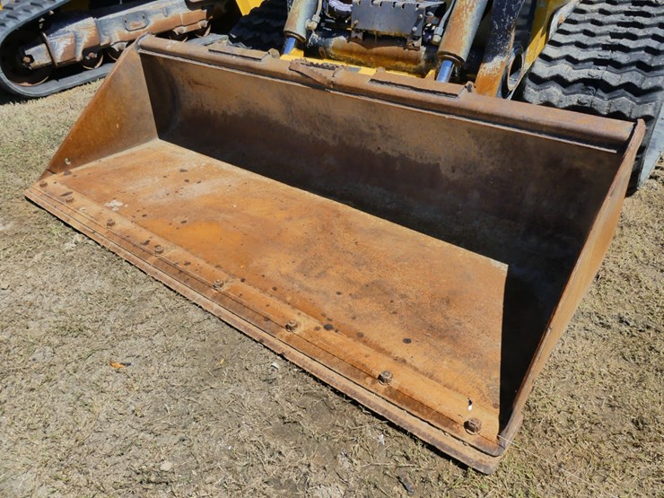 deere-331g-image-10