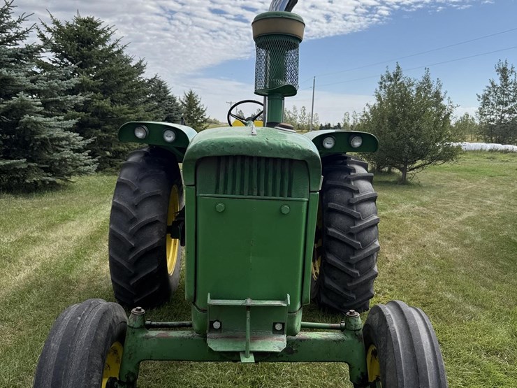 john-deere-4440-image-2